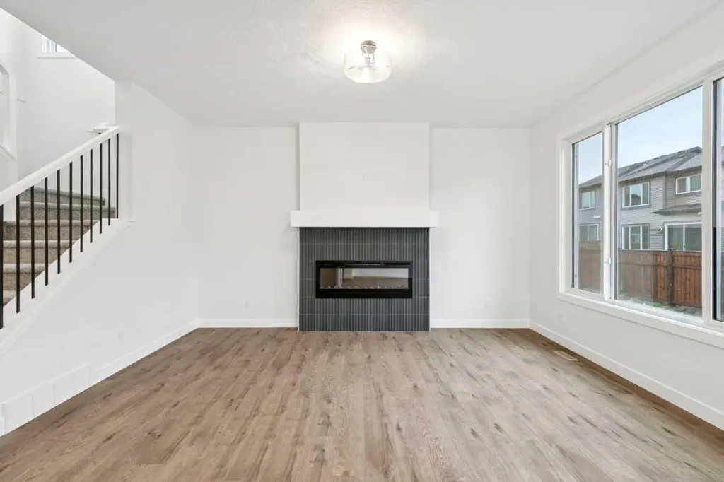 37 Sora Gardens SE Calgary AB T3S0V3