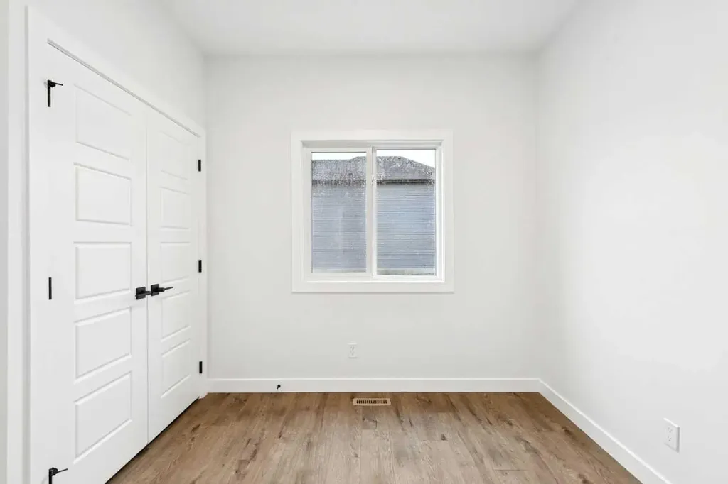 37 Sora Gardens SE Calgary AB T3S0V3