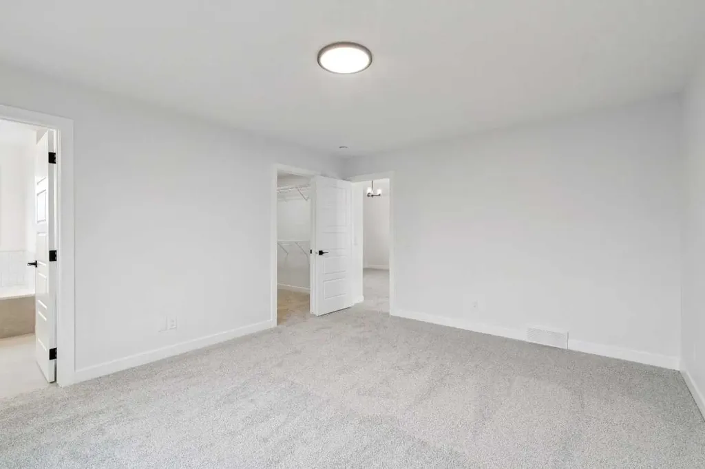 37 Sora Gardens SE Calgary AB T3S0V3