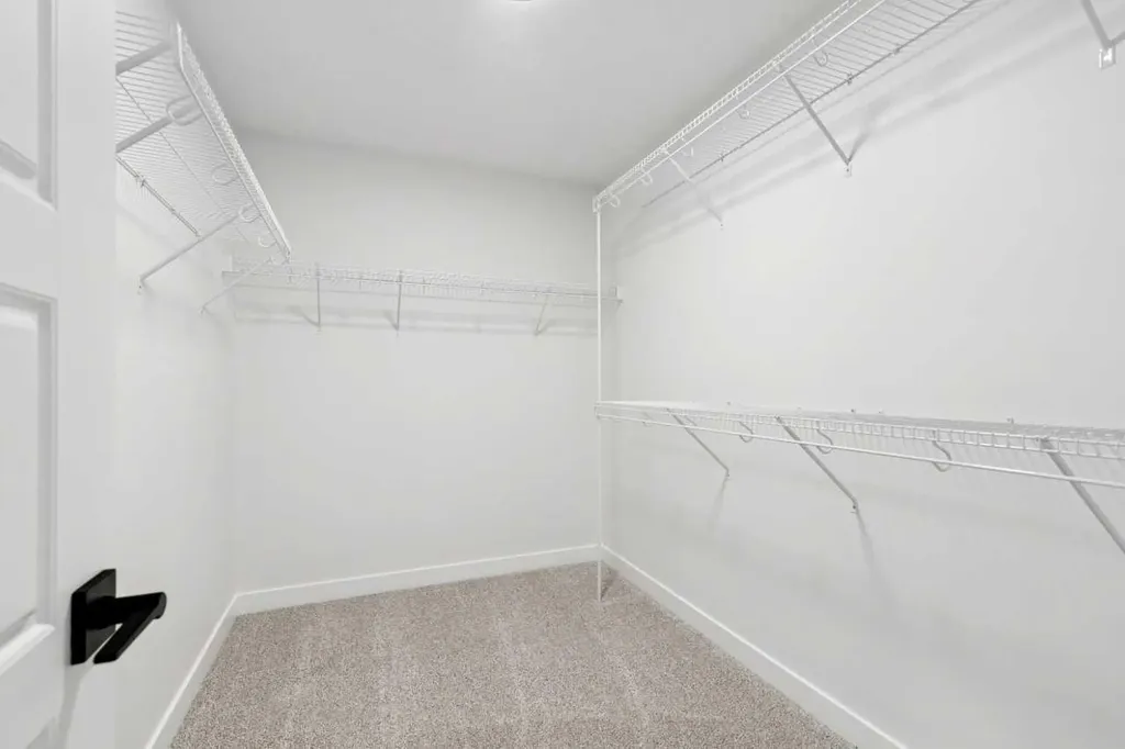 37 Sora Gardens SE Calgary AB T3S0V3