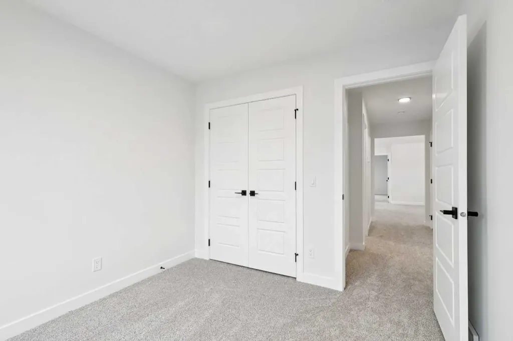 37 Sora Gardens SE Calgary AB T3S0V3
