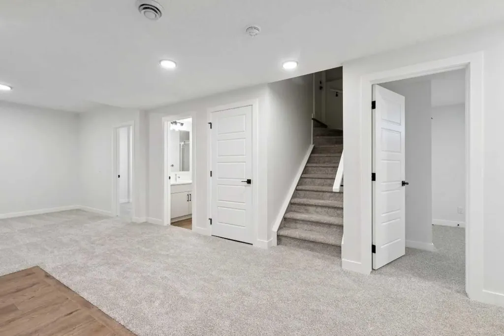 37 Sora Gardens SE Calgary AB T3S0V3