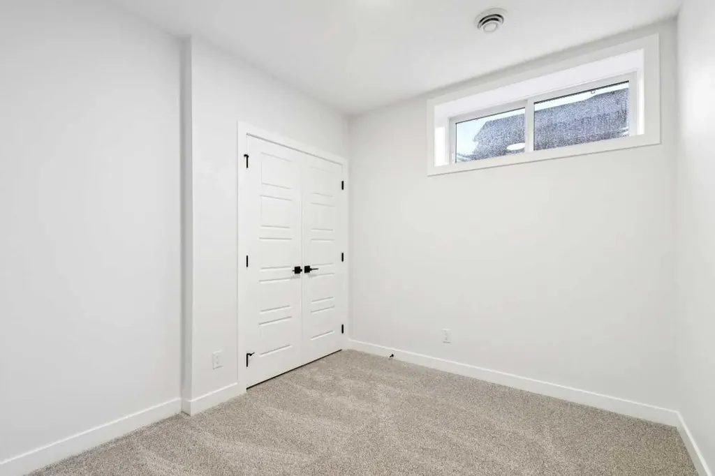 37 Sora Gardens SE Calgary AB T3S0V3