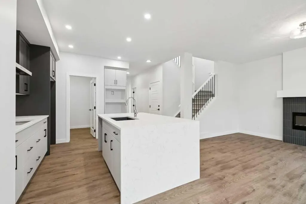 37 Sora Gardens SE Calgary AB T3S0V3