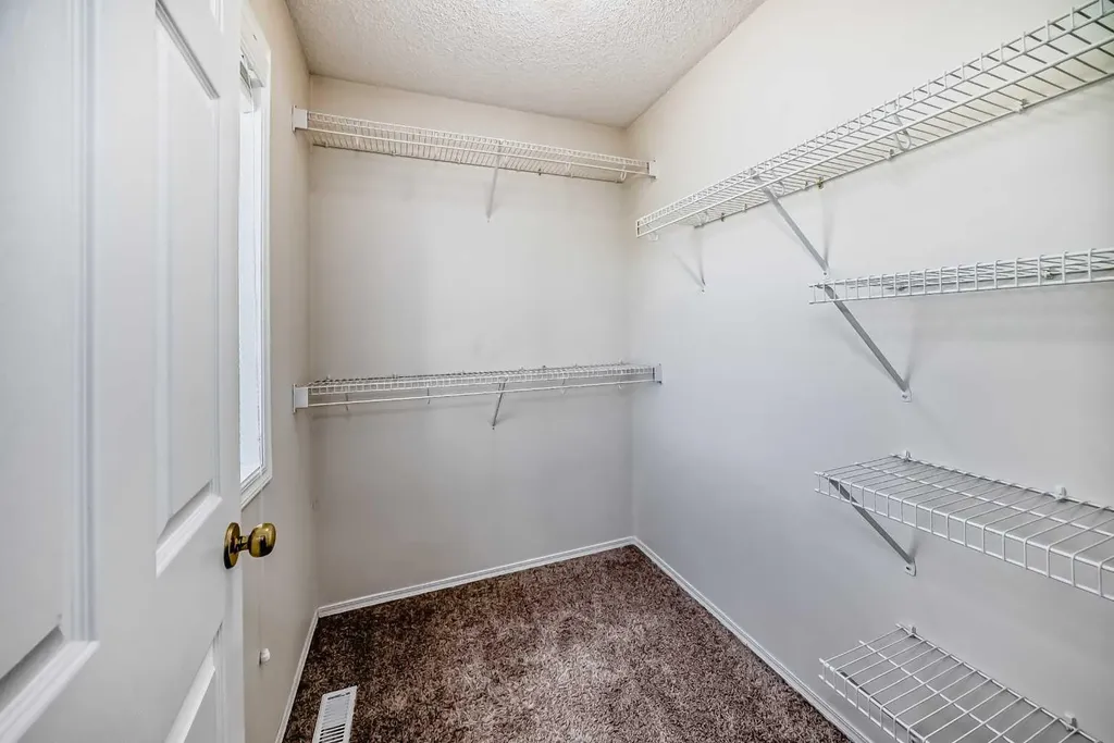 168 Tuscany Valley Drive NW Calgary AB T3L 2C2