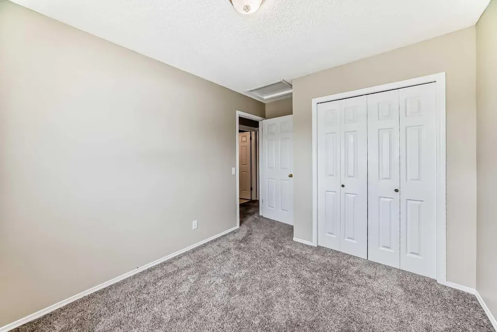 168 Tuscany Valley Drive NW Calgary AB T3L 2C2