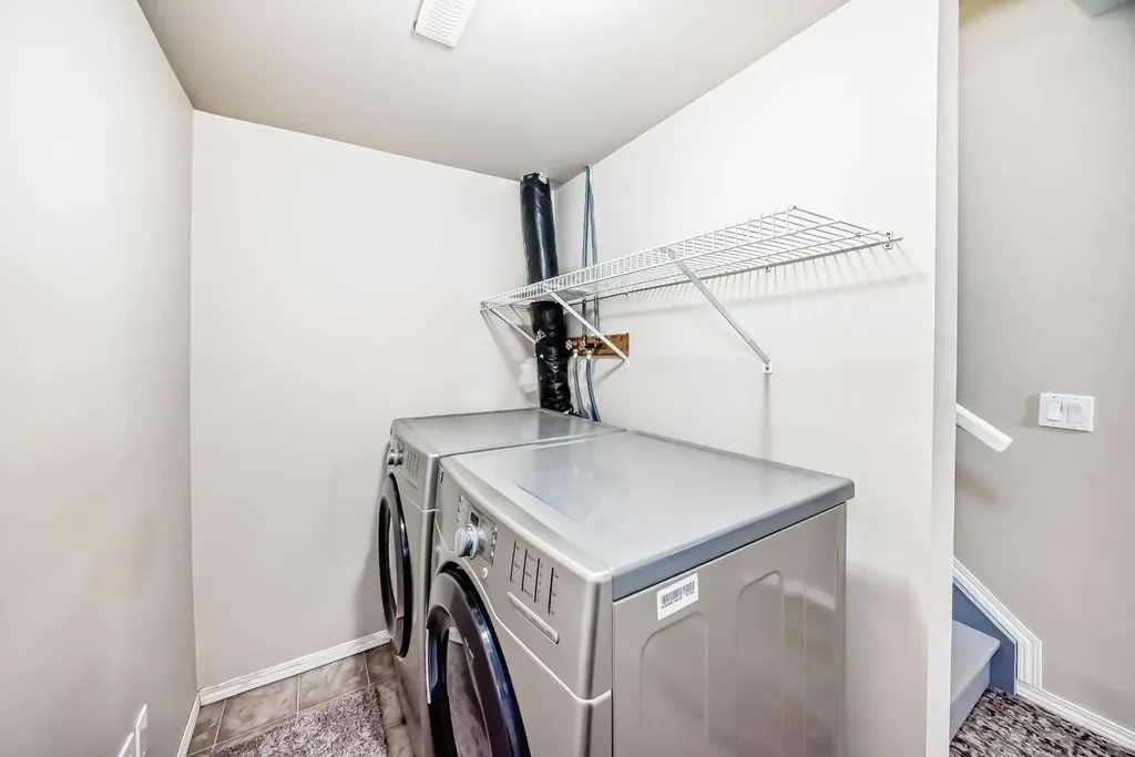 168 Tuscany Valley Drive NW Calgary AB T3L 2C2