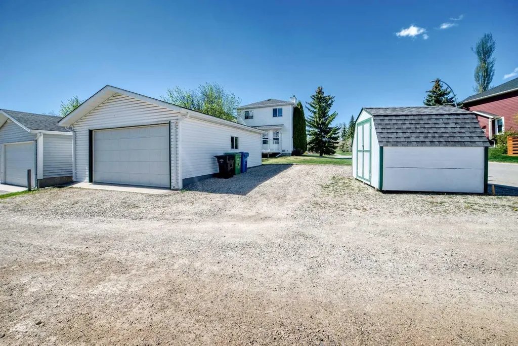 168 Tuscany Valley Drive NW Calgary AB T3L 2C2