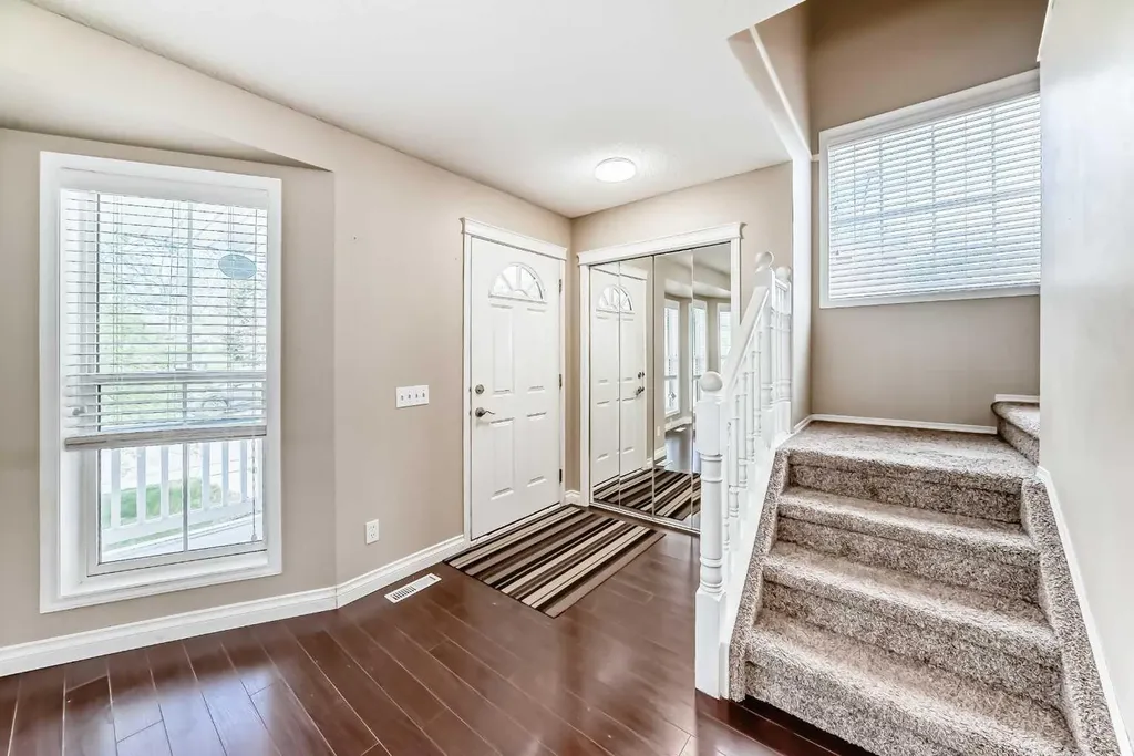 168 Tuscany Valley Drive NW Calgary AB T3L 2C2