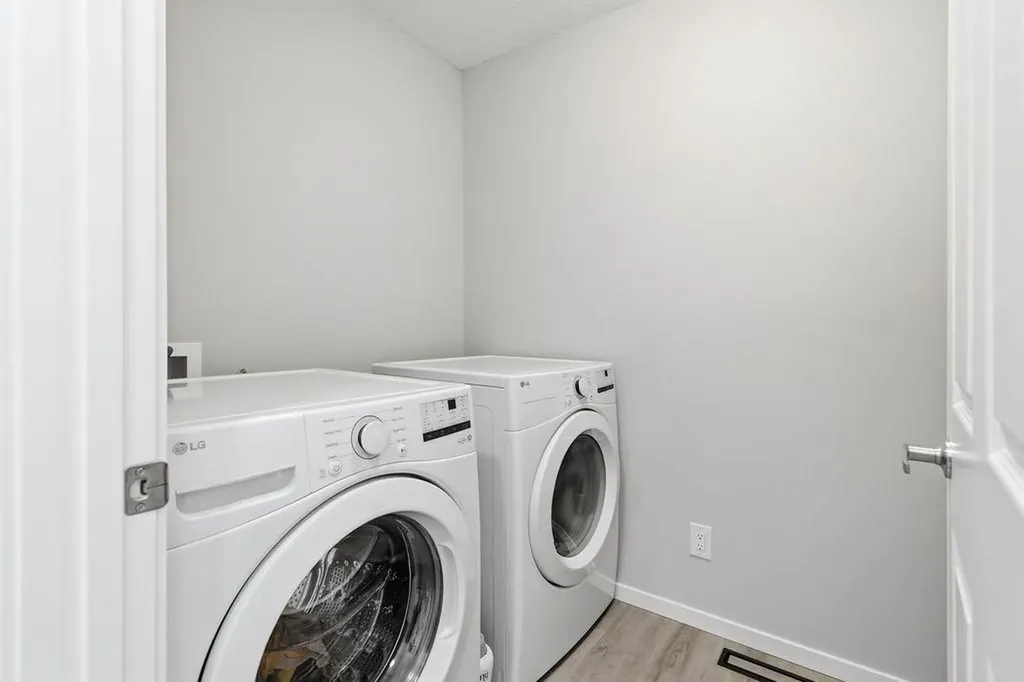 115 Yorkville Road SW Calgary AB T2X5B5