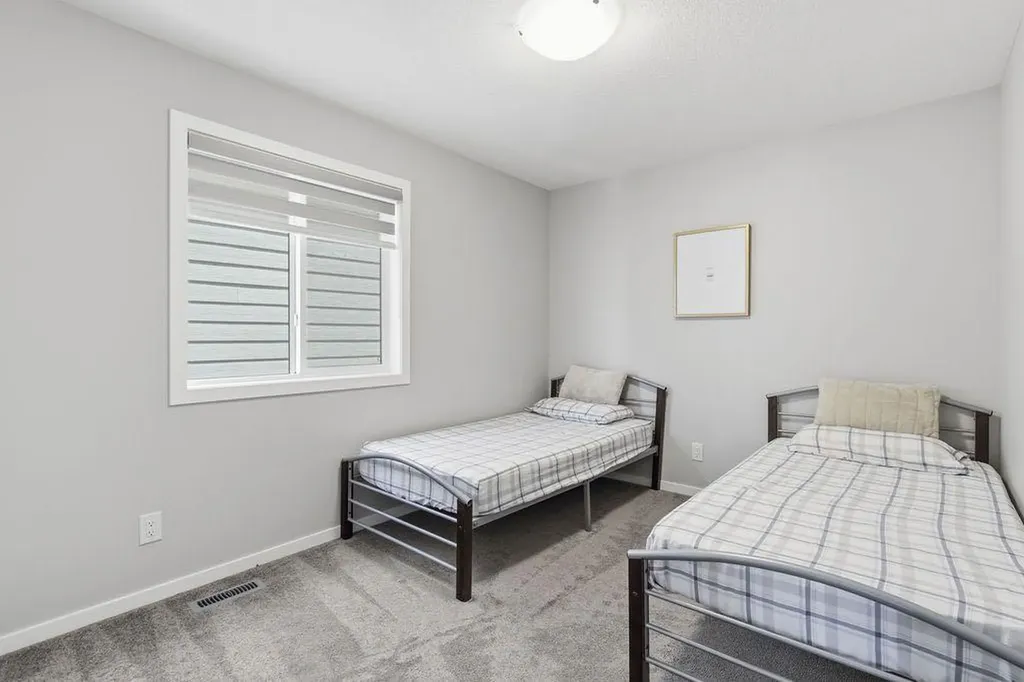 115 Yorkville Road SW Calgary AB T2X5B5
