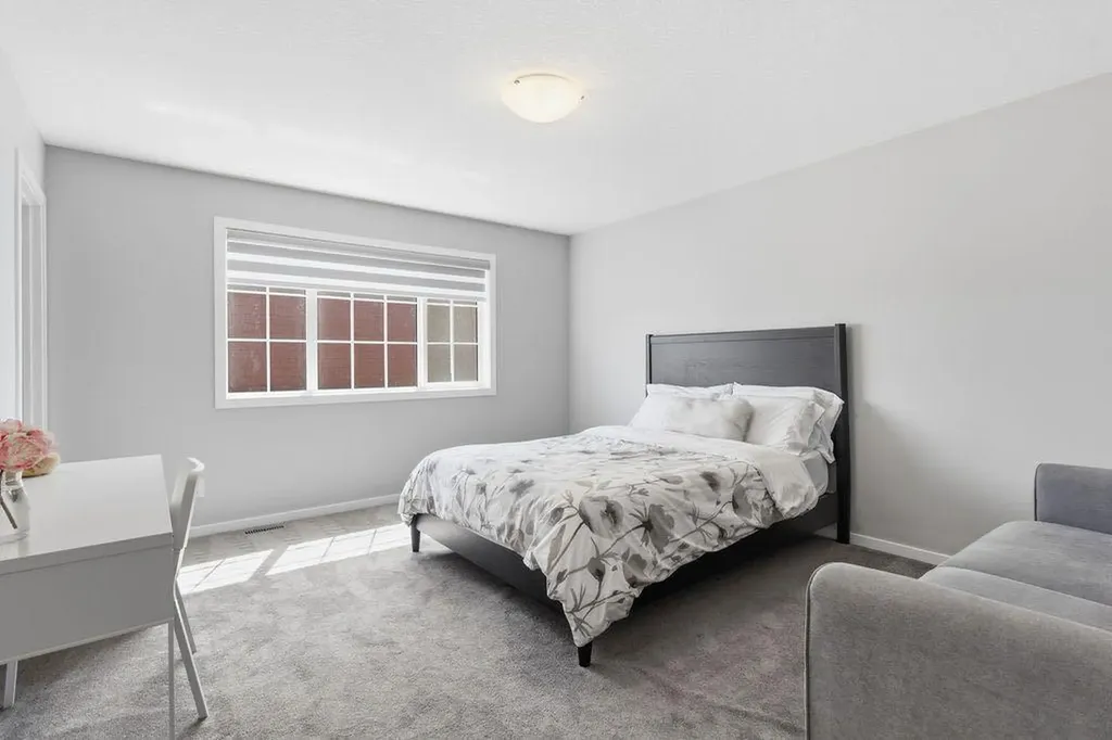 115 Yorkville Road SW Calgary AB T2X5B5