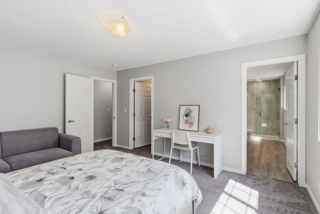 115 Yorkville Road SW Calgary AB T2X5B5