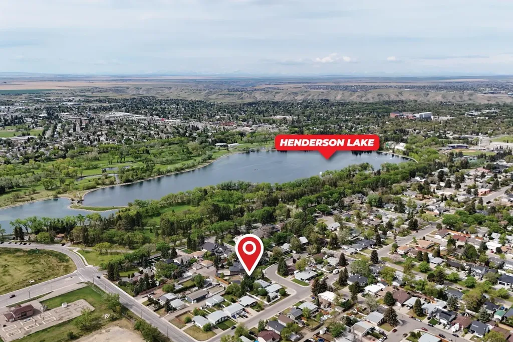 613 33 Street S Lethbridge AB T1J 3V8