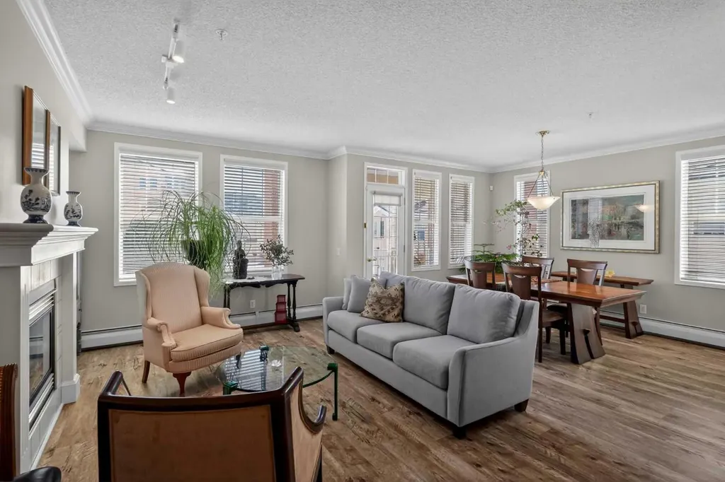 14645 6 Street SW Calgary AB T2Y 3S1