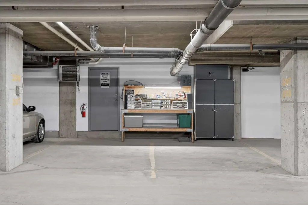 14645 6 Street SW Calgary AB T2Y 3S1
