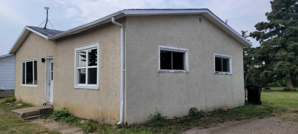 10304 114 Street Fairview AB T0H1L0