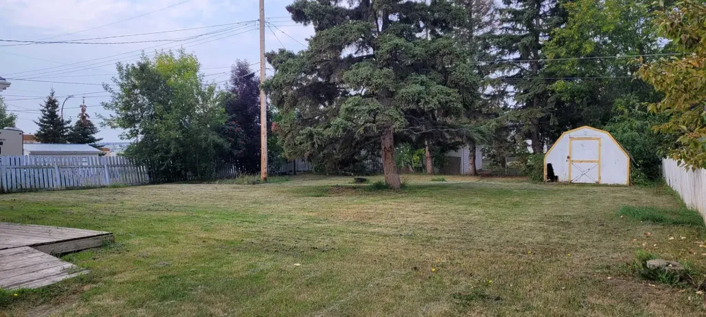 10304 114 Street Fairview AB T0H1L0