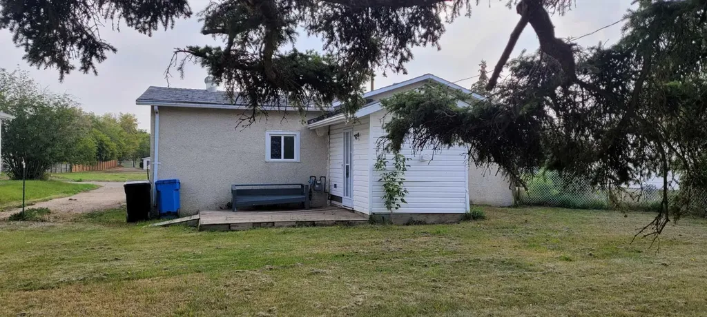 10304 114 Street Fairview AB T0H1L0