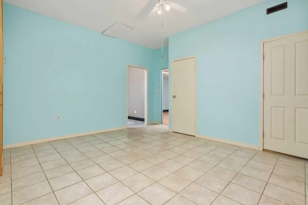 5038 49 Street Daysland AB T0B 0G3