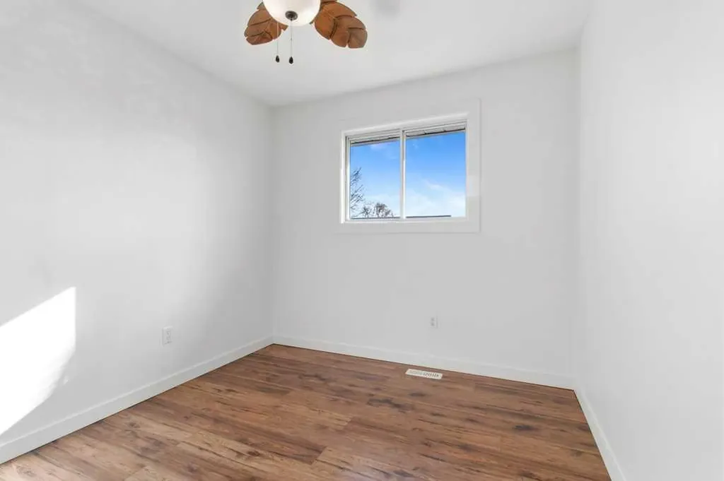 5344 37a Street Innisfail AB T4G 1E5