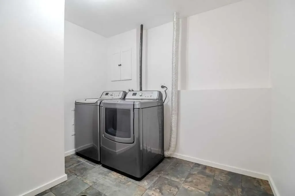 5344 37a Street Innisfail AB T4G 1E5