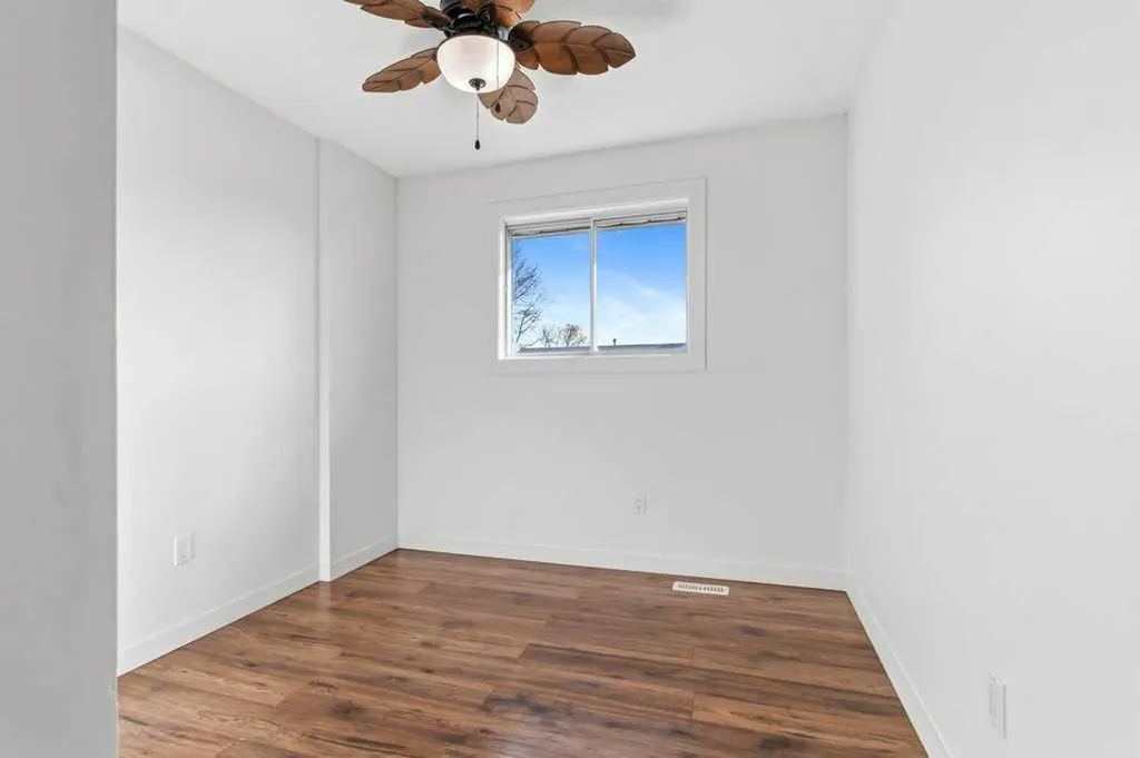 5344 37a Street Innisfail AB T4G 1E5