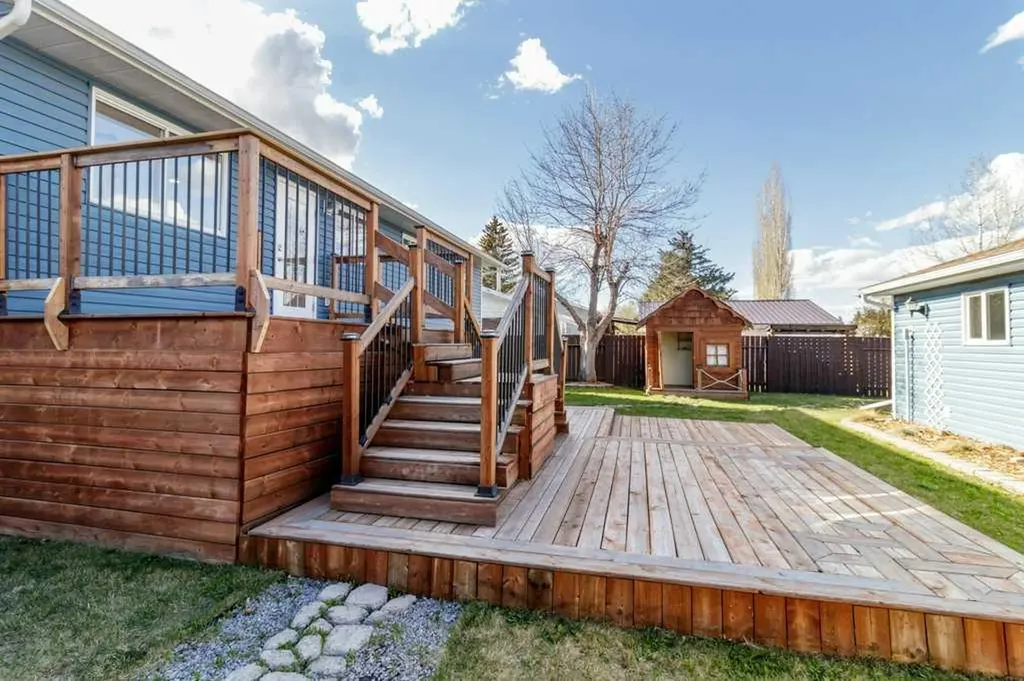 5344 37a Street Innisfail AB T4G 1E5