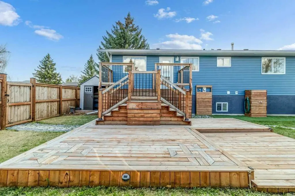5344 37a Street Innisfail AB T4G 1E5