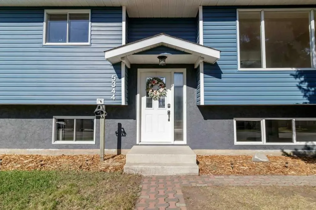 5344 37a Street Innisfail AB T4G 1E5