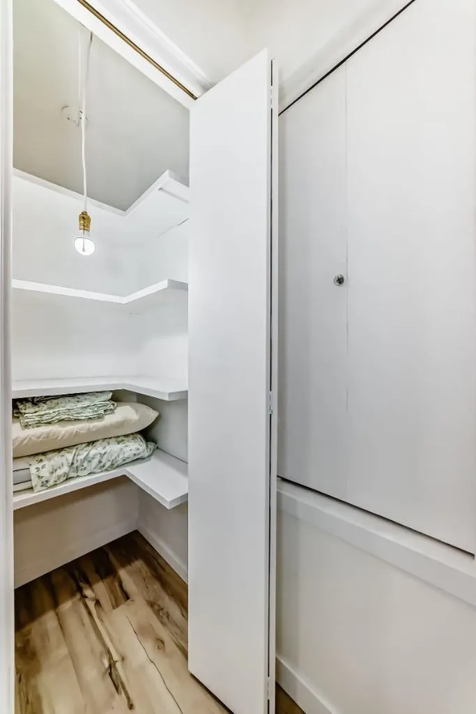 2516 20 Street Nanton AB T0L1R0