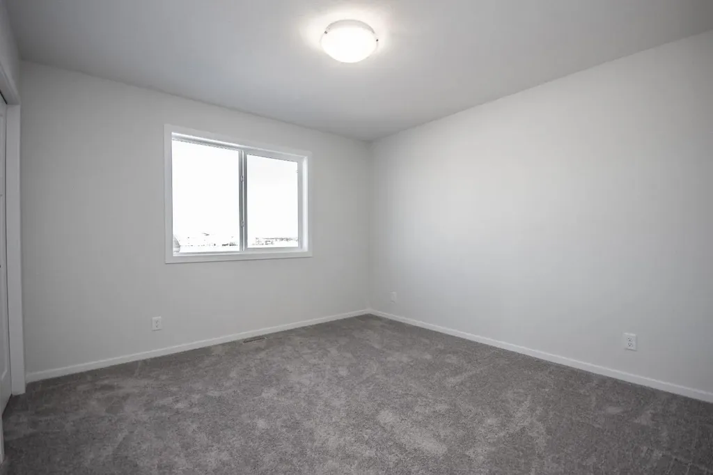 5 Beacon Hill Drive Sylvan Lake AB T4S 0S9
