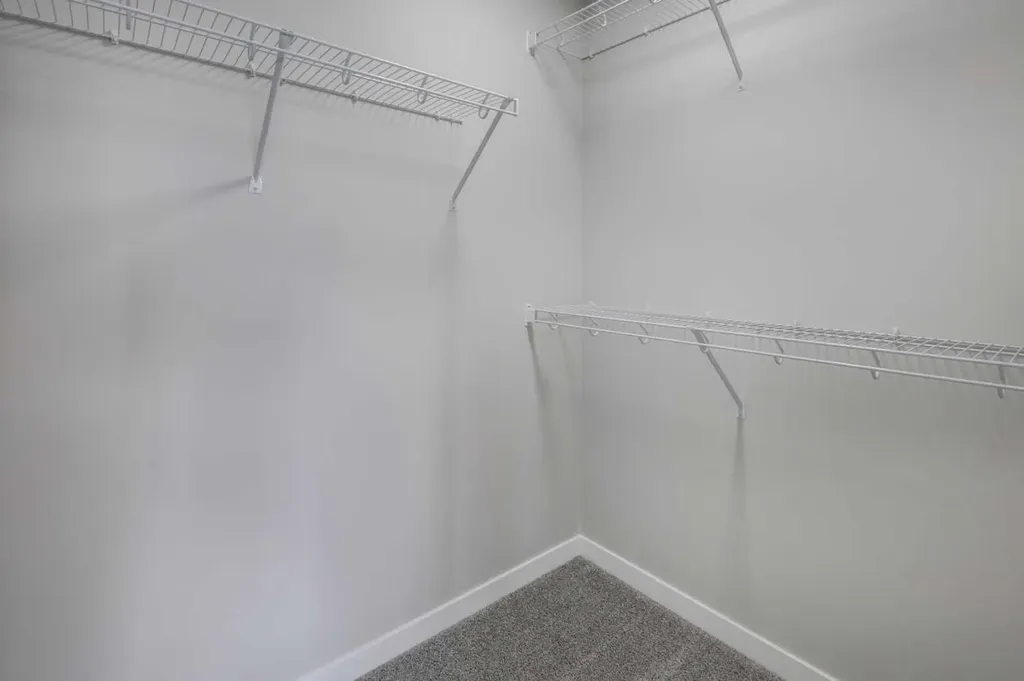 51 Lewisburg Manor NE Calgary AB T3P 2N7