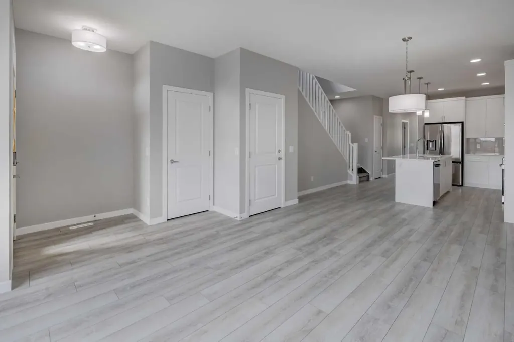 51 Lewisburg Manor NE Calgary AB T3P 2N7