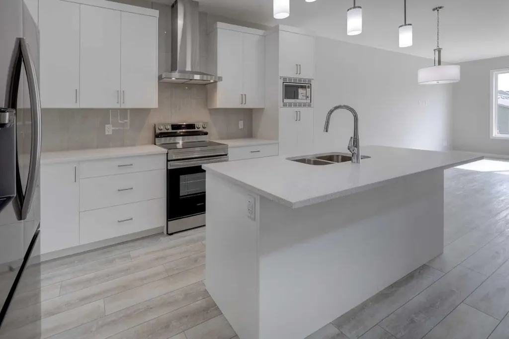 51 Lewisburg Manor NE Calgary AB T3P 2N7