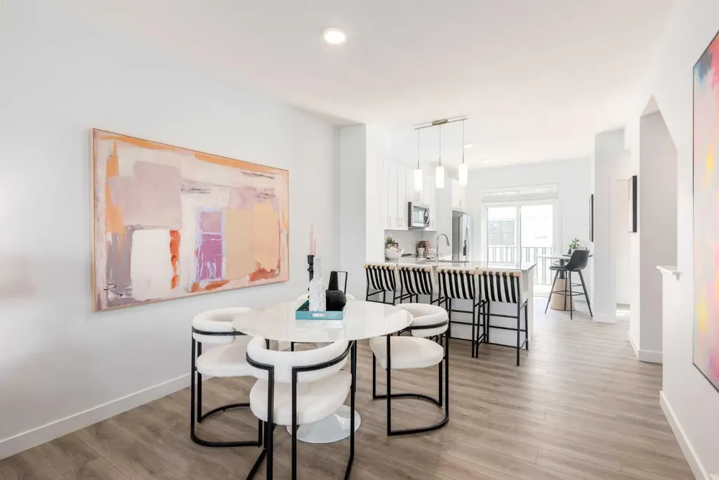 1506 Rangeview Drive SE Calgary AB T3S 0P8