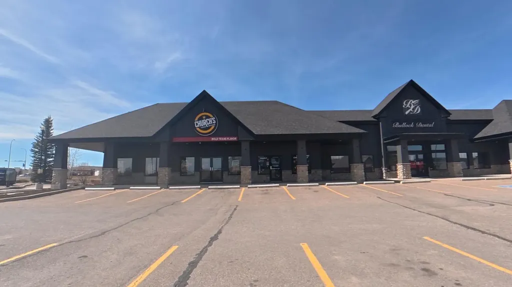 762 Heritage Boulevard W Lethbridge AB T1K 0W1