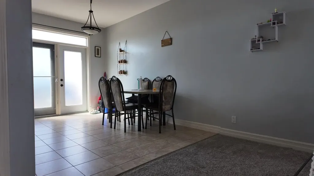 762 Heritage Boulevard W Lethbridge AB T1K 0W1