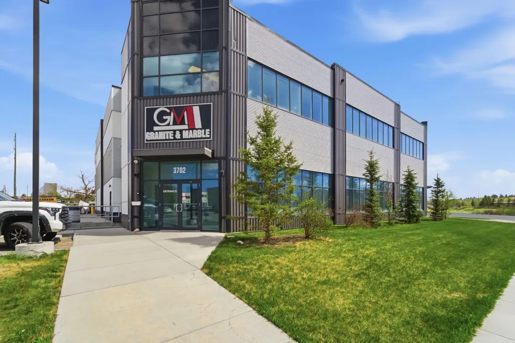 3702 6 Street NE Calgary AB T2E 6K5
