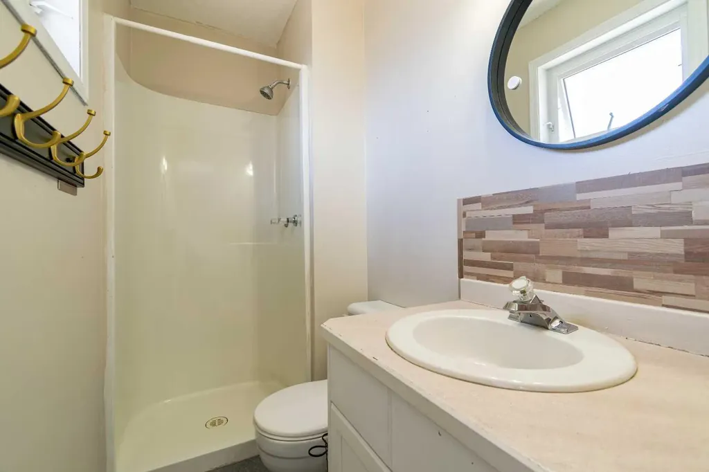 6207 39 Avenue Close Stettler AB T4K 1G1
