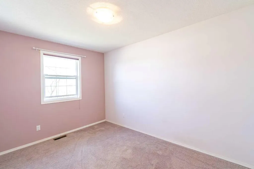 6207 39 Avenue Close Stettler AB T4K 1G1