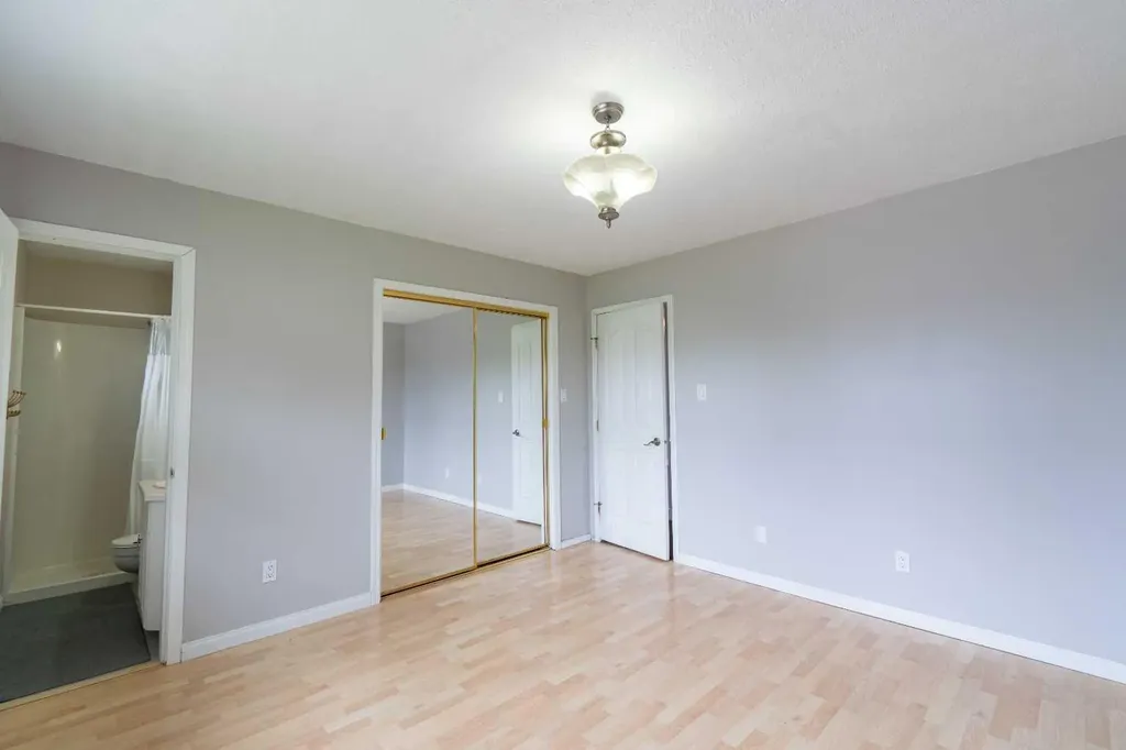 6207 39 Avenue Close Stettler AB T4K 1G1