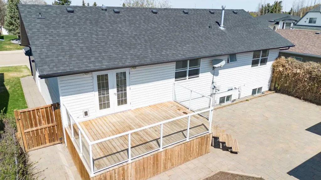 6207 39 Avenue Close Stettler AB T4K 1G1