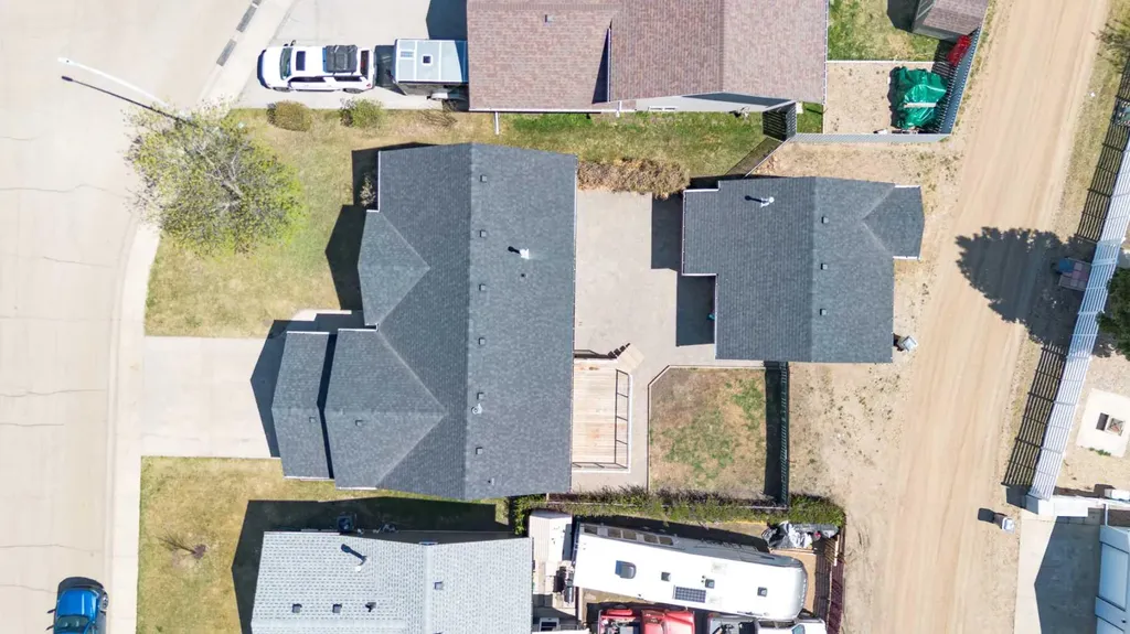 6207 39 Avenue Close Stettler AB T4K 1G1
