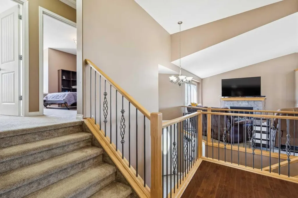232 Hillcrest Court Strathmore AB T1P 1W2