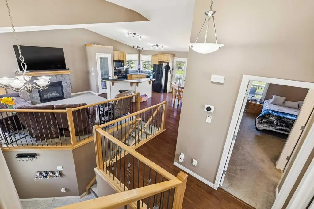 232 Hillcrest Court Strathmore AB T1P 1W2