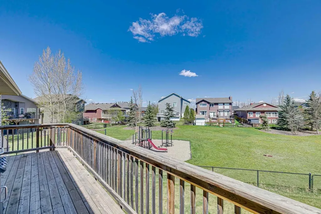 232 Hillcrest Court Strathmore AB T1P 1W2