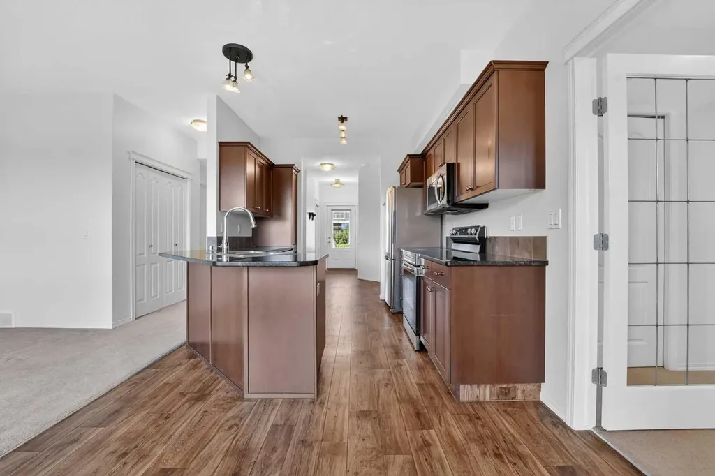 45 Keystone Terrace W Lethbridge AB T1J 5B8