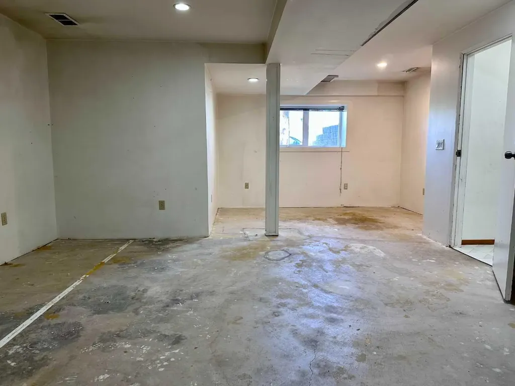 3116 51 Street SW Calgary AB T3E 6R4