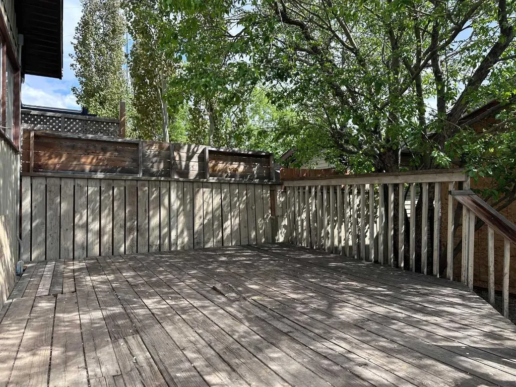 3116 51 Street SW Calgary AB T3E 6R4